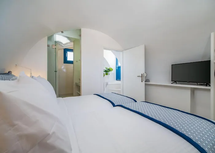 Villa Beautiful Santorini 2 Bedrooms Private Pool & Magical Sea Views *